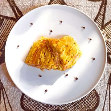 Omelette sfogliata con fontina e prosciutto cotto